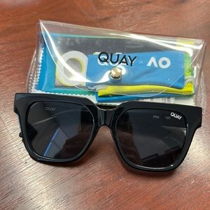 NWT Quay Australia Sunglasses (“PSA”)